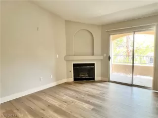 Photo #5: 2590513 Listing 