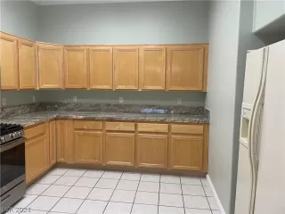 Photo #4: 2590524 Listing 