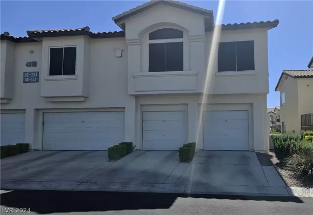 MLS: 2590596 Condo For Sale