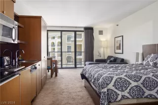 Photo #2: 2590602 Listing 