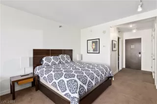 Photo #4: 2590602 Listing 