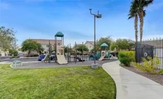 Photo #1: 2590626 Listing