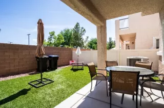 Photo #3: 2590626 Listing