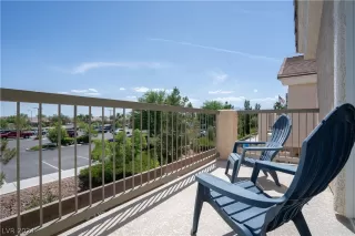 Photo #4: 2590626 Listing