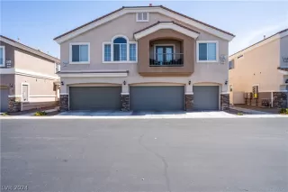 Photo #5: 2590626 Listing