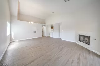 Photo #3: 2590630 Listing 