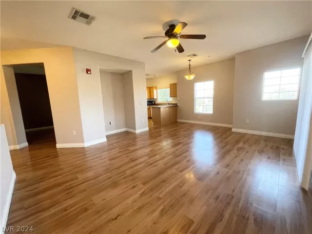 MLS: 2590669 Condo For Sale