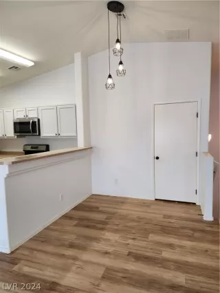 Photo #4: 2590676 Listing 