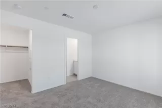 Photo #5: 2590685 Listing 