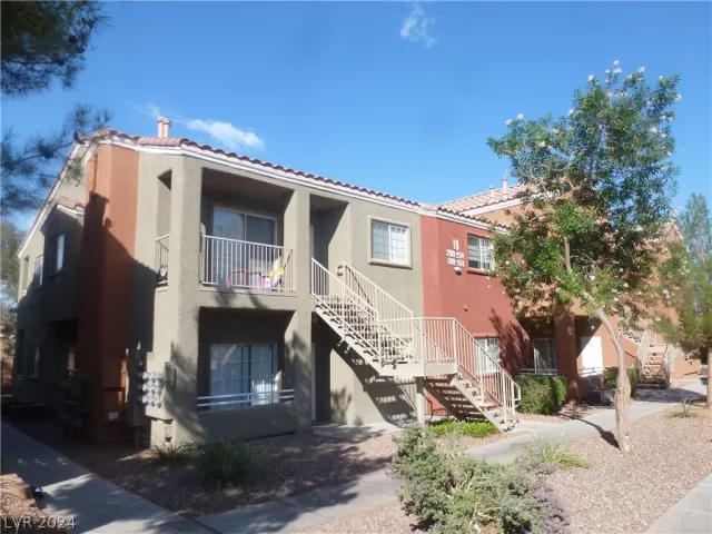 MLS: 2590704 Condo For Sale