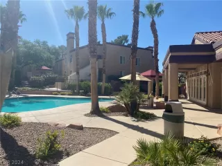 Photo #2: 2590711 Listing 