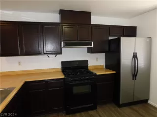 Photo #2: 2590714 Listing 