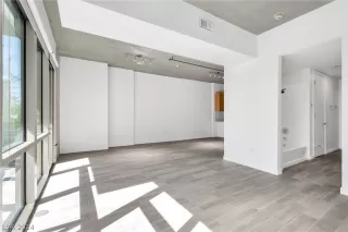 Photo #5: 2590759 Listing 