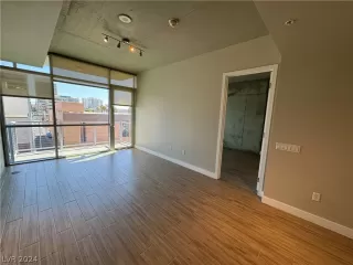 Photo #3: 2590771 Listing 