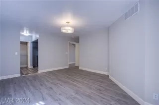 Photo #3: 2590784 Listing 