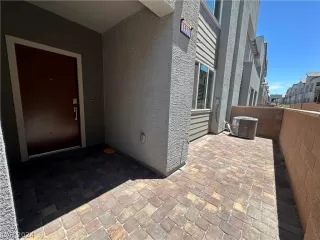 Photo #4: 2590787 Listing 