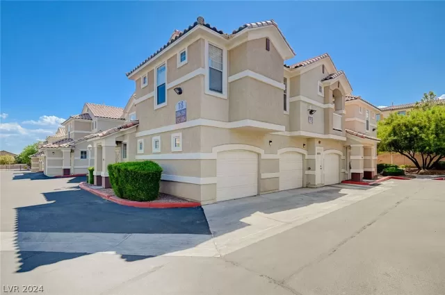 MLS: 2590788 Condo For Sale