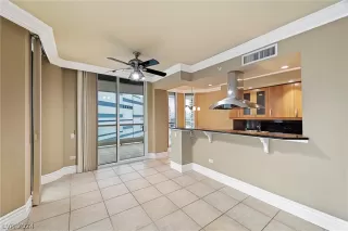 Photo #5: 2590796 Listing 