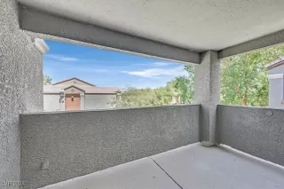 Photo #6: 2590803 Listing