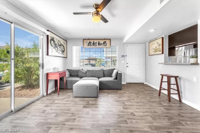 MLS: 2590810 Condo For Sale