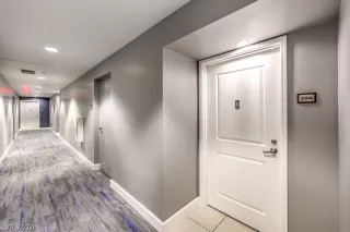 Photo #2: 2590841 Listing 