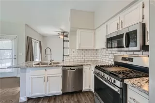 Photo #2: 2590902 Listing 