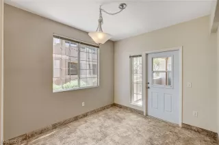 Photo #6: 2590920 Listing