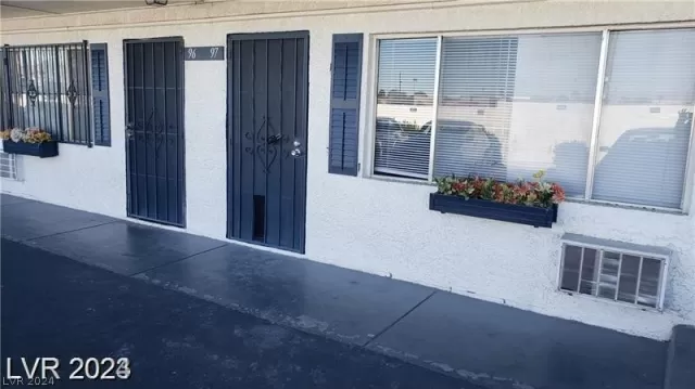 MLS: 2590934 Condo For Sale