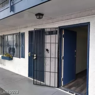 Photo #5: 2590934 Listing 