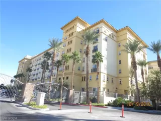 Photo #1: 2590949 Listing 