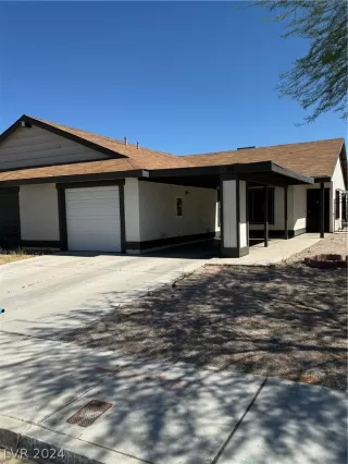 Photo #2: 2590950 Listing 