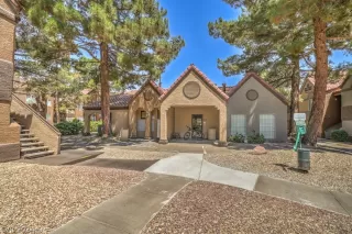 Photo #1: 2590957 Listing 