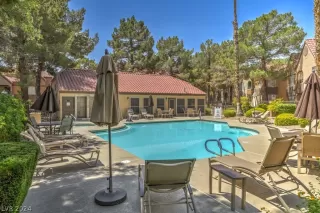 Photo #2: 2590957 Listing 