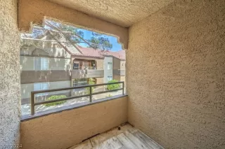 Photo #4: 2590957 Listing 