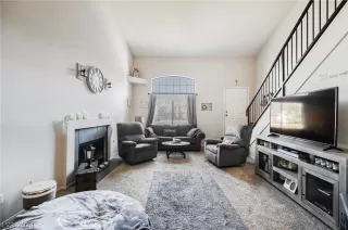 Photo #3: 2590968 Listing 