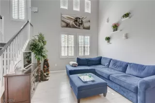 Photo #1: 2590974 Listing