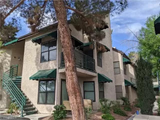 Photo #1: 2590978 Listing 