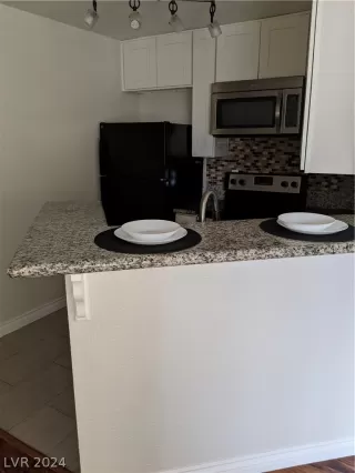 Photo #6: 2590978 Listing 