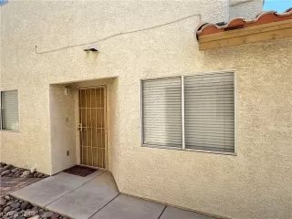 Photo #2: 2591032 Listing 