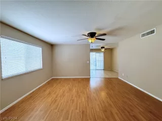 Photo #4: 2591032 Listing 