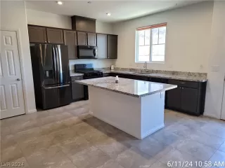 Photo #6: 2591035 Listing 