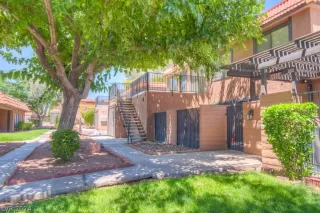 Photo #1: 2591058 Listing