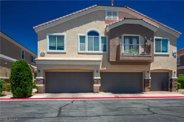 MLS: 2591093 Condo For Sale