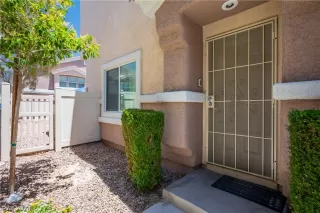 Photo #2: 2591093 Listing