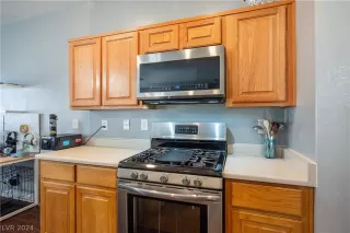 Photo #5: 2591093 Listing