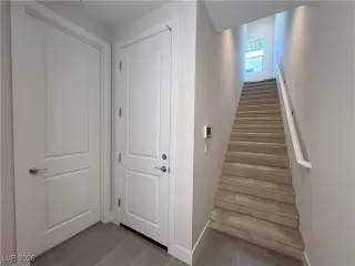 Photo #3: 2591125 Listing 