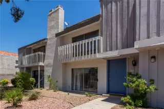 Photo #3: 2591182 Listing