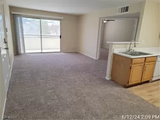 Photo #3: 2591187 Listing 