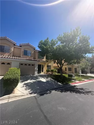 Photo #2: 2591216 Listing 