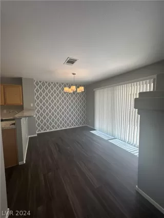 Photo #4: 2591216 Listing 